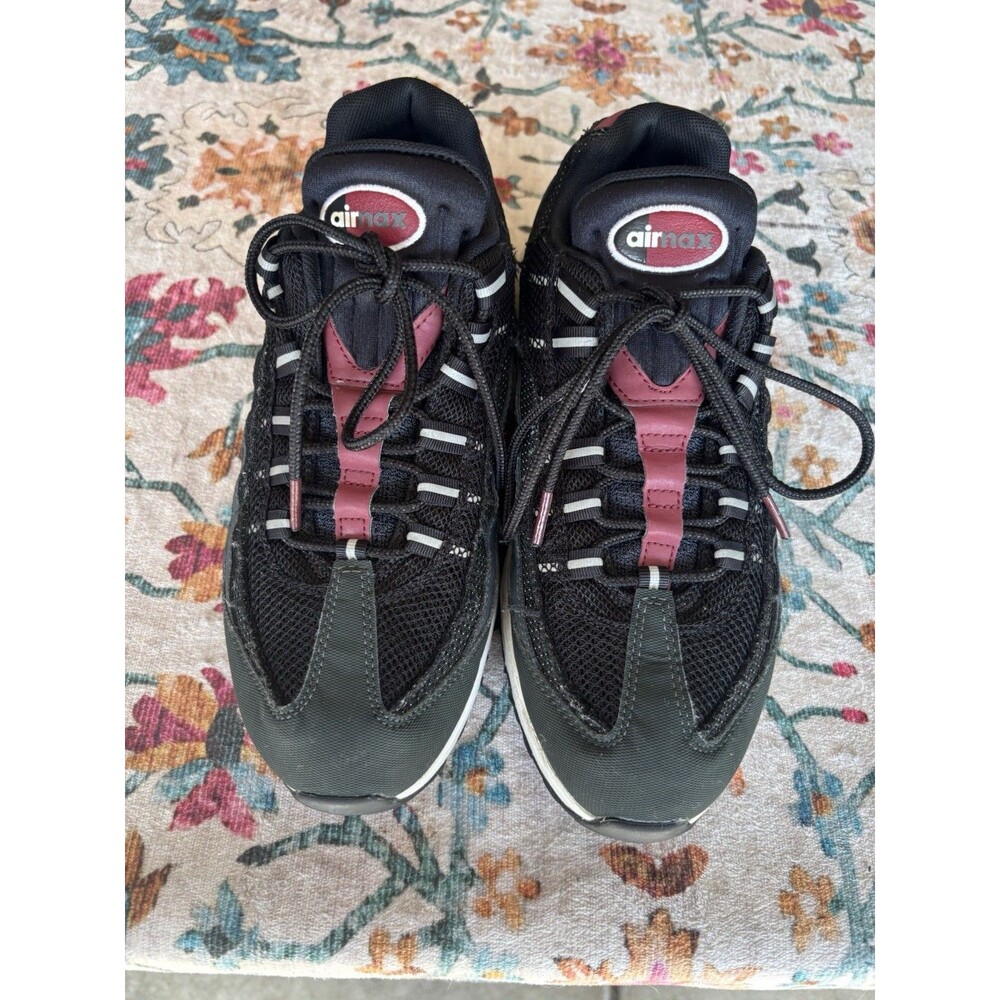Nike Air Max 95 Essential Anthracite Team Red DQ3982-001 Size 9.5